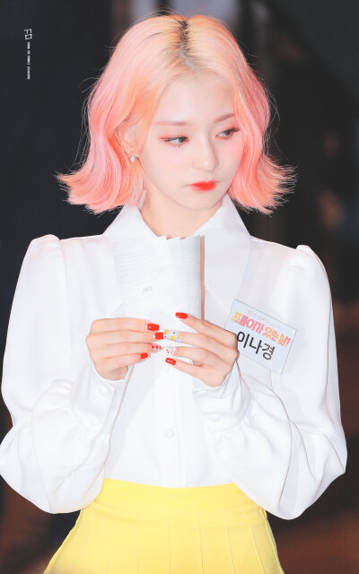 formis_9李娜炅
天呐因为感觉她真的太漂亮了所以一定要发出来！！