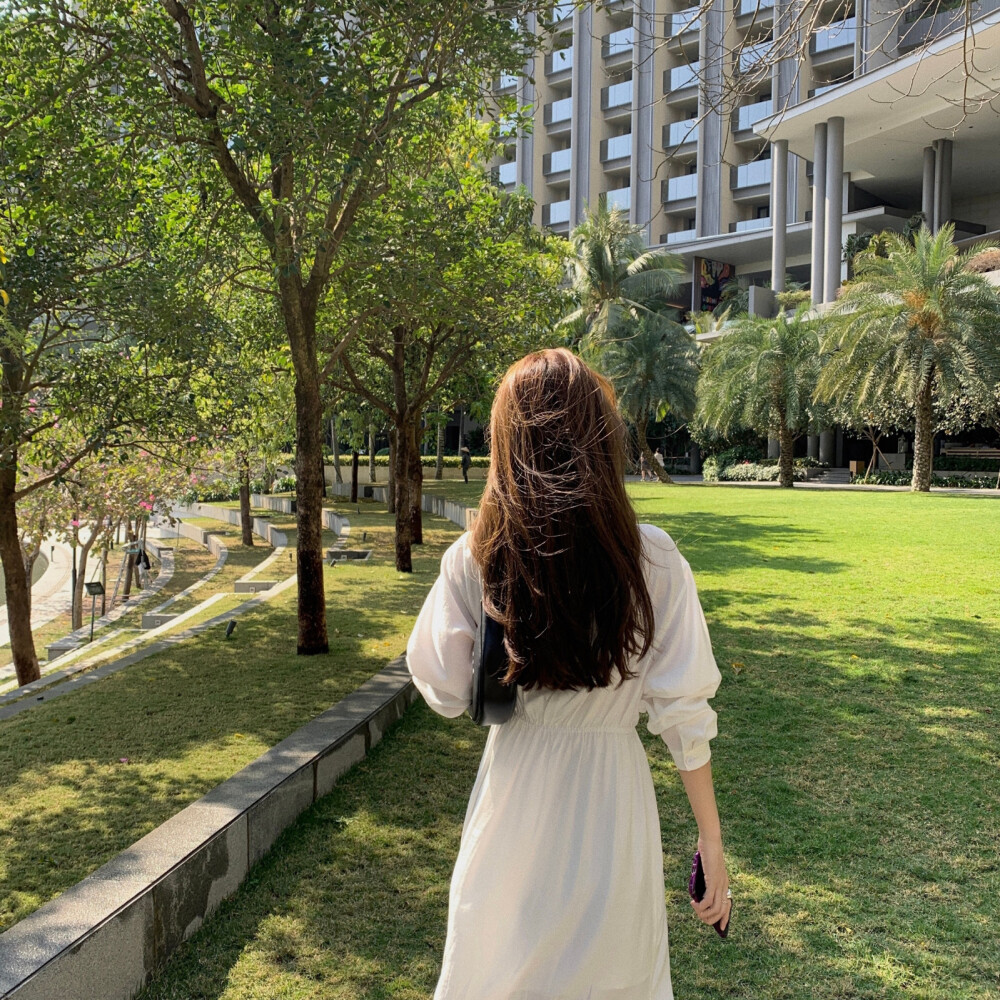 头像 by：Dolly酱吖