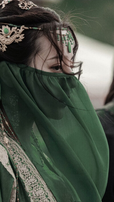 热巴李长歌绝美照片