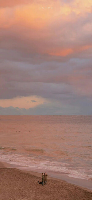 人间平庸你是眸间温柔，心怀浪漫珍惜岁月日落。
壁纸‖日落‖维尼熊‖浪漫