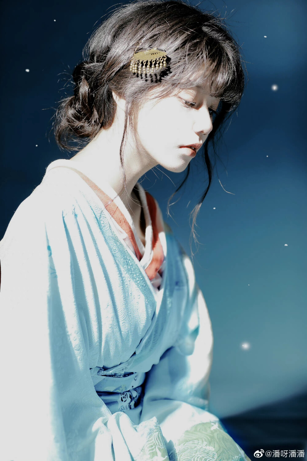 这个试光的也忘记发了，大头头像奉上 ​​​
cr@潘呀潘潘