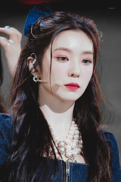 裴珠泫 Irene