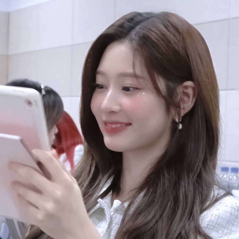 金珉周 | 可二改 | 简介（凑不齐九张）
怎么和男生开口说话？怎么搞怎么搞TT