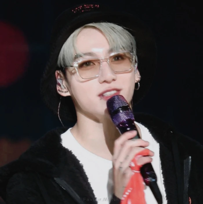 奶味唇钉田柾国