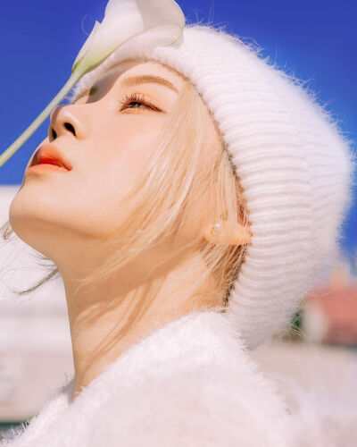 在未曾实现的梦境里
培育着无法绽放的花
摄影作品集