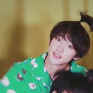 TNT时代少年团 丁程鑫

苹果头小鑫(/ω＼)

cr.shidebahh