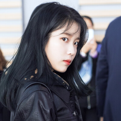 IU‖李知恩站图可二改 二改看简介。
cr: deft skylaise logo