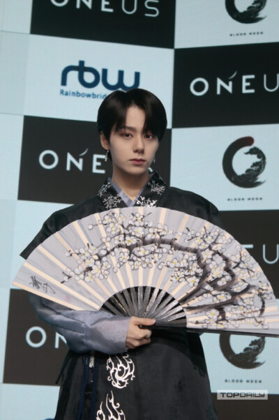 ONEUS 吕焕雄
