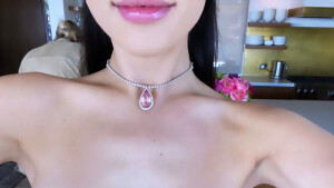 Ariana Grande
Jimmy Fallon今夜秀造型