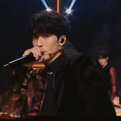 TNT时代少年团 严浩翔
天猫双十一狂欢夜
小浩——镜头杀手！
cr.少吃晚饭