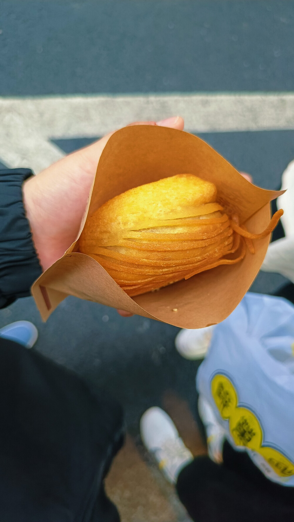 老上海混沌
金丝牛肉饼
浪漫的天空
差一个你！