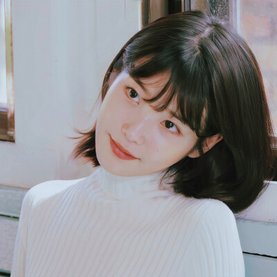 IU | 头像