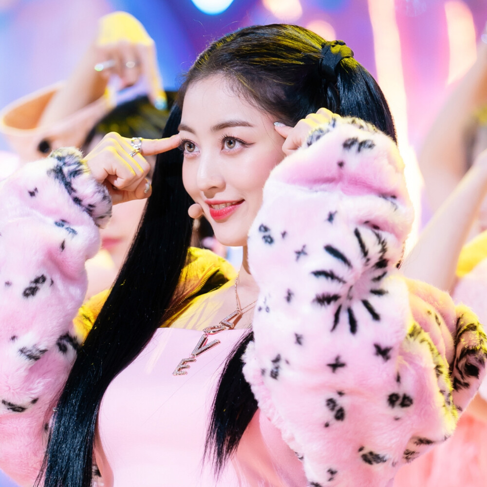 TWICE|孙彩瑛|朴志效|sana|momo打歌官图可二改|不注看简介