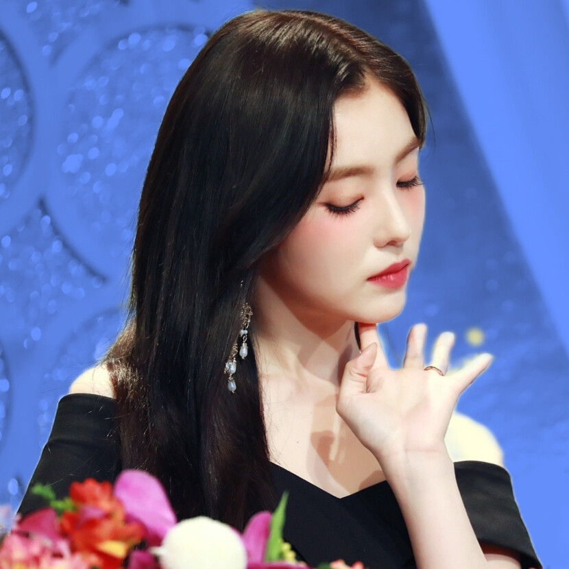 Irene·裴珠泫 套图可二改
看简介
cr:ThinkB