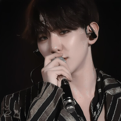 
：“我 愿 为 你 画 地 为 牢”
cr.puppystore_1992
