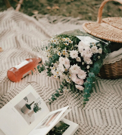 ᴵ ʰᵒᵖᵉ ᴵ'ᵐ ᵗʰᵉ ᵇᵉˢᵗ ʸᵒᵘ'ˡˡ ⁿᵉᵛᵉʳ ˢᵉᵉ ᵐᵉ ᵃᵍᵃⁱⁿ.
希望我是最好的 是你再也遇不到的。