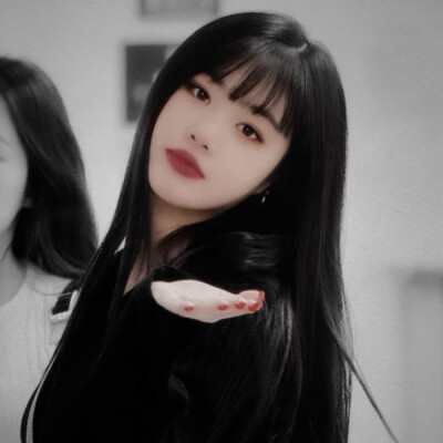 Soojin-Memories flow into a river.
—记忆流淌成河