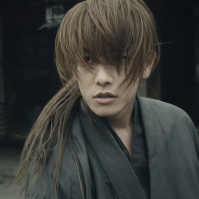 绯村剑心
HIMURA KENSHIN