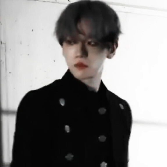 
BaekHyun 我愿意成为你最忠诚的信徒，你就是我的阿尔忒弥斯