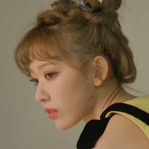 宫脇咲良可二改.二改收专 注明dt松岛美子