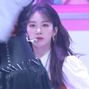 宫脇咲良可二改.二改收专 注明dt松岛美子