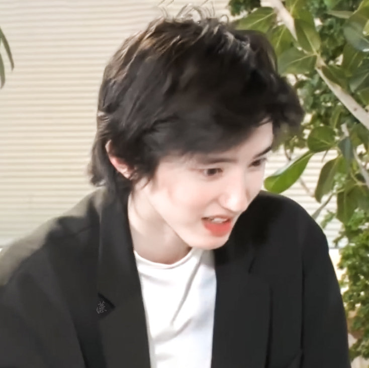 道枝骏佑头像壁纸