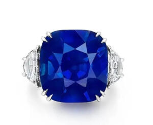 极其珍罕重要 28.37 克拉 天然 「喀什米尔」未经加热蓝宝石配钻石戒指，海瑞温斯顿
成交价：20,745,000 港币
