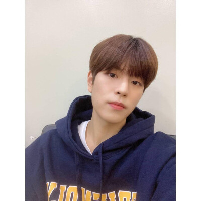 SEUNGMIN 金昇玟