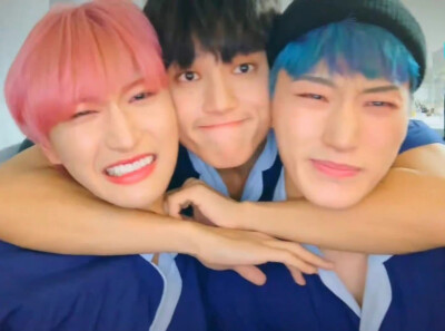 ATEEZ