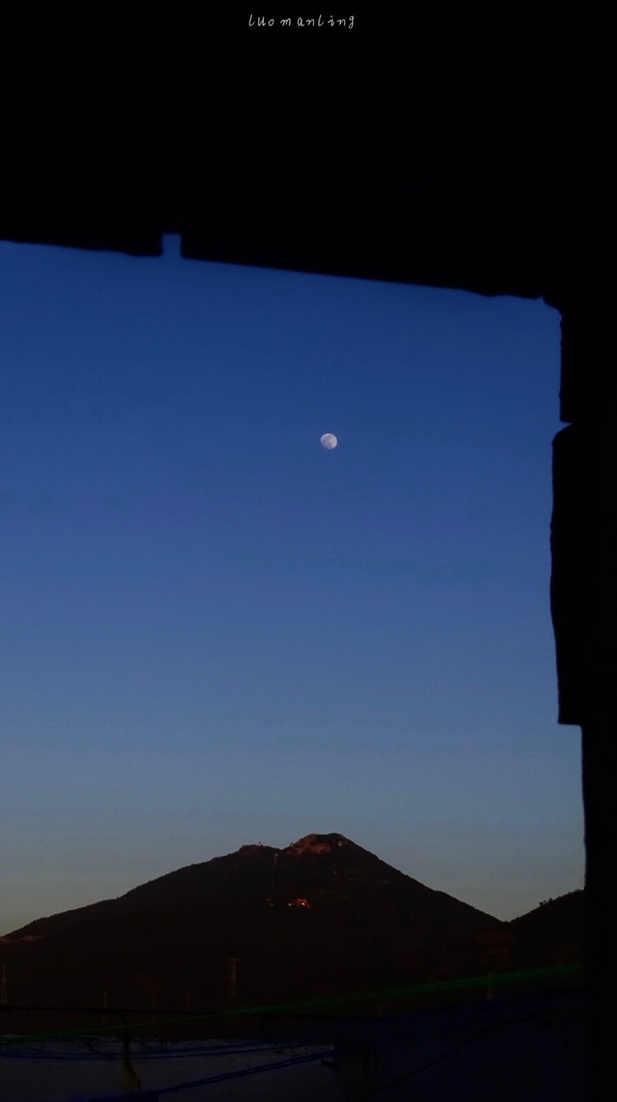 途有好伴 不觉路远
©️:萝蔓蓤