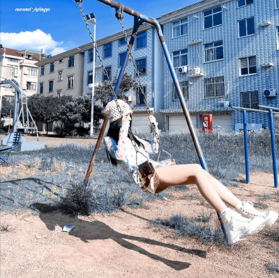 鞠婧祎
拿图dd||用图标明苏挽兮