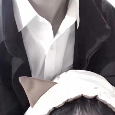 “嗯，我在。”