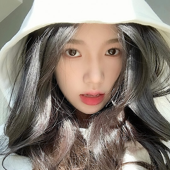 女头可二改
改注
已降噪修复