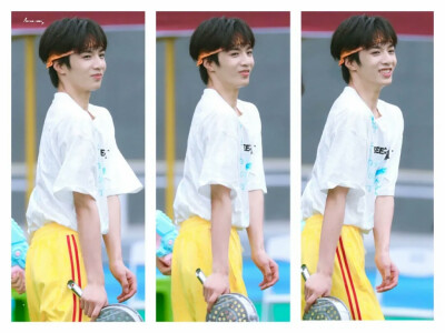 小文想和姐姐一起玩