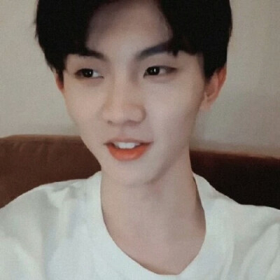 姐姐你看小马可爱吗