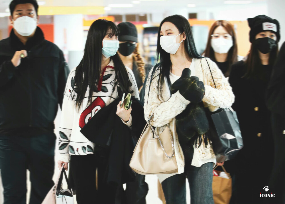 aespa 金玟庭 柳智敏 纽约行程
cr.Dairy_0022/VirginSnow0101/Iconic