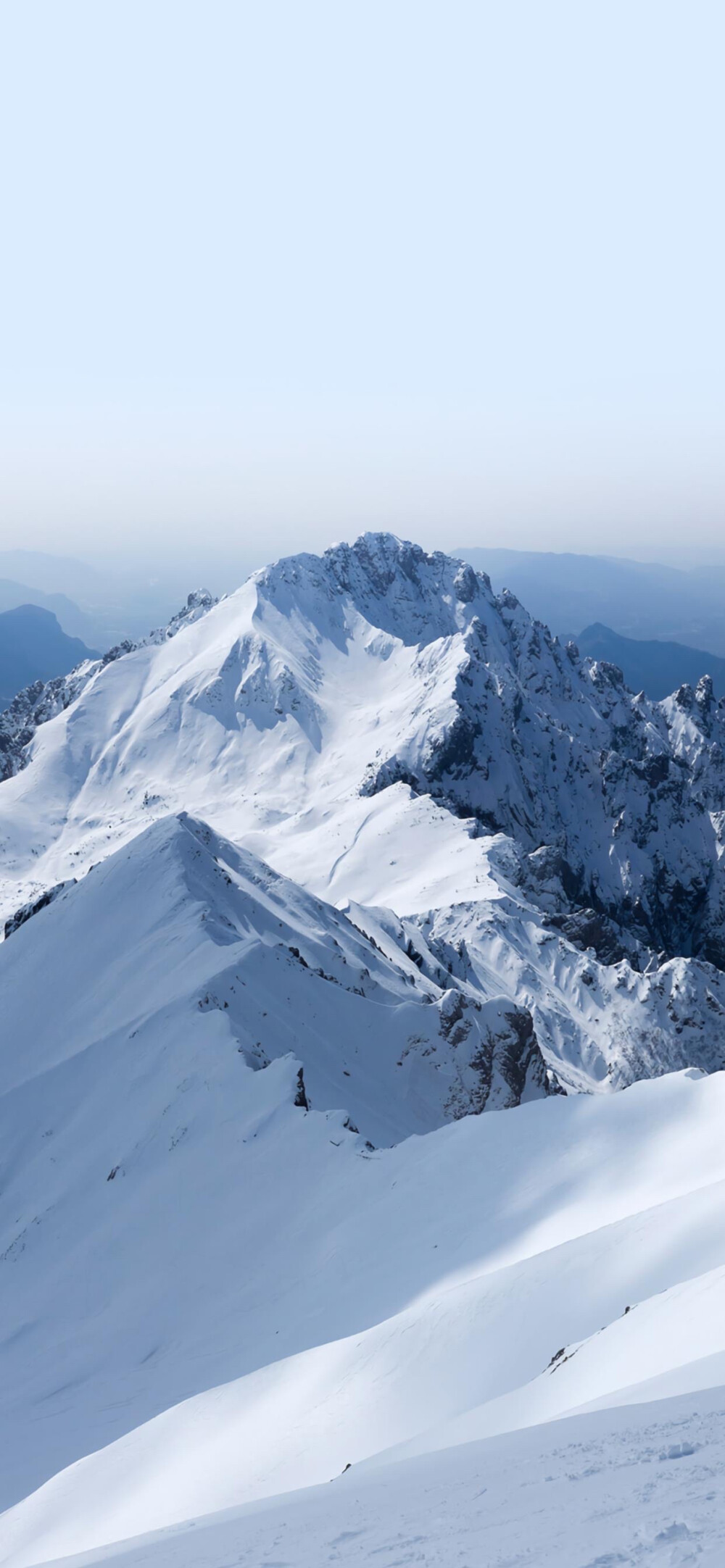 “The mountains are calling, I must go ”
群山-雪山️
