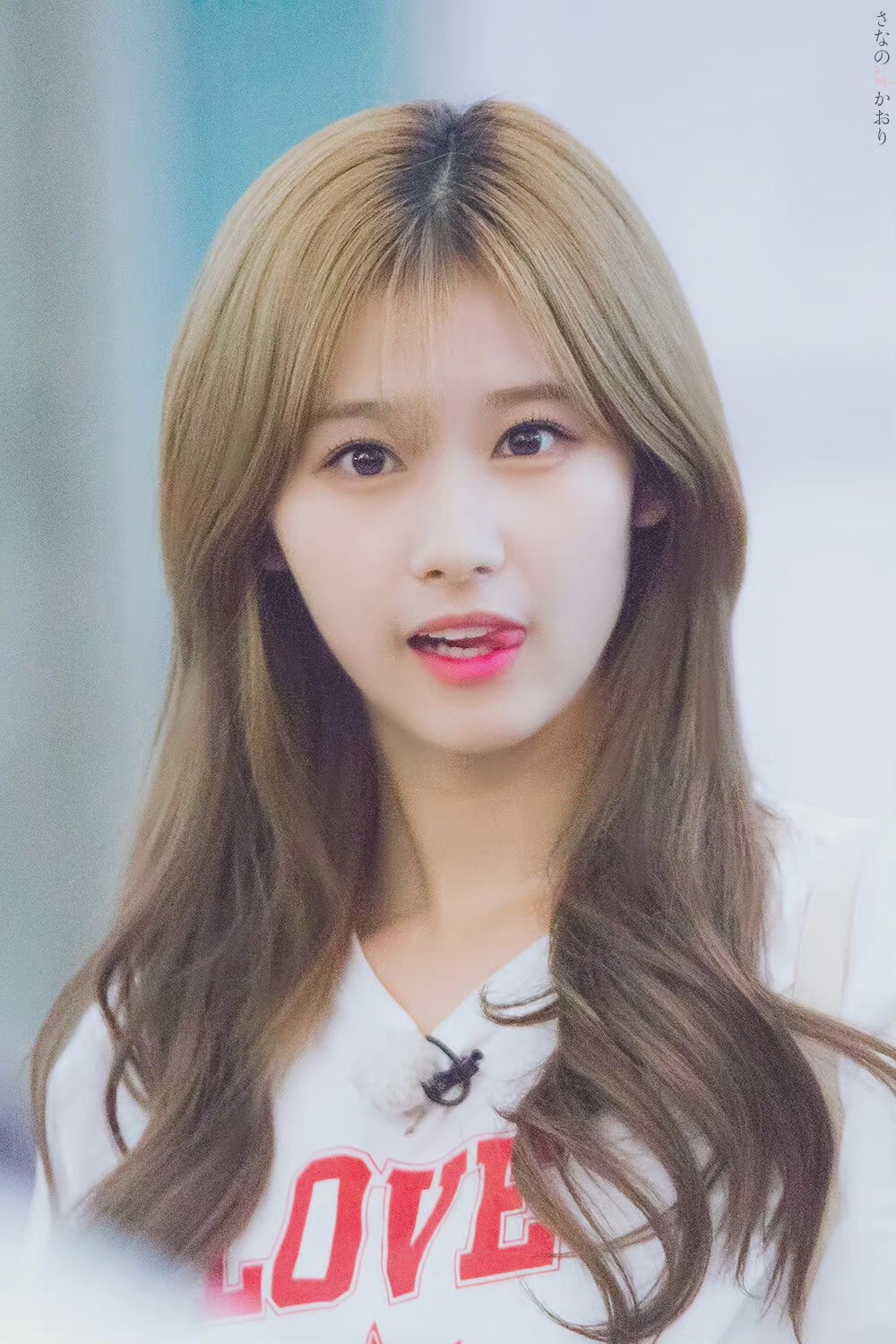 Sana 凑崎纱夏