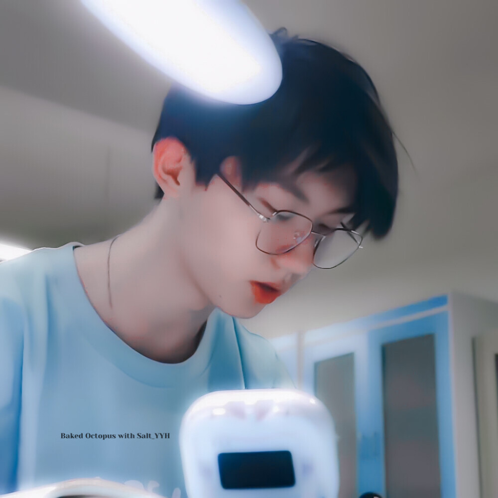 马嘉祺
cr藏在白云里