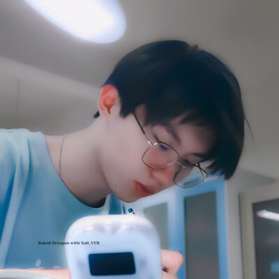 马嘉祺
cr藏在白云里