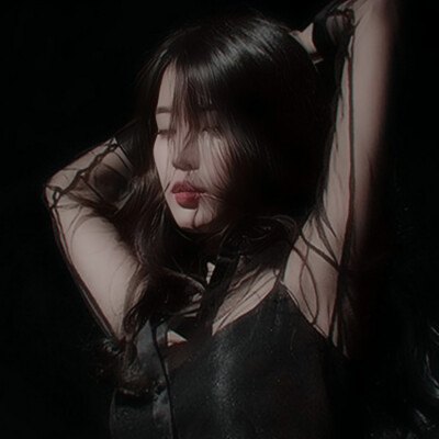 IU-Immersed in charm.