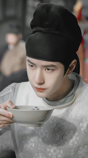 百里弘毅
王一博