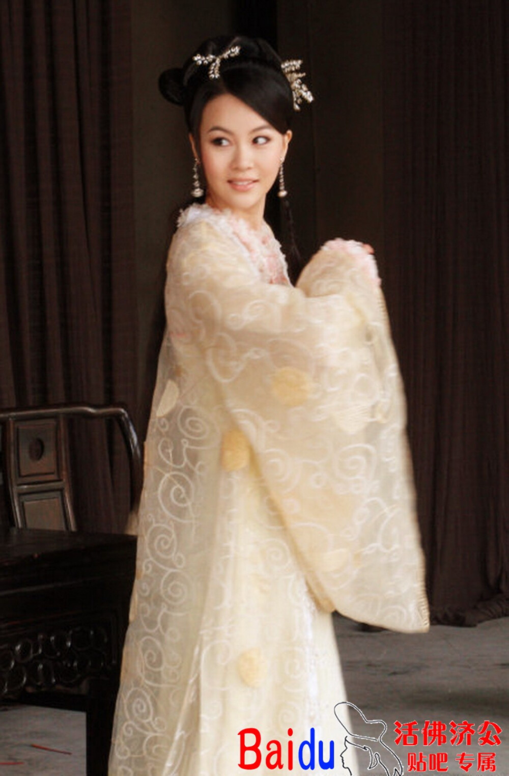 活佛济公2
徐熙颜 饰 李梦兰