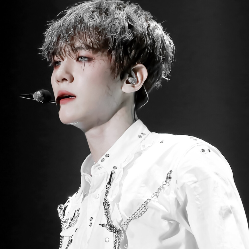 玫瑰是上古世纪的情话
BAEK HYUN/边伯贤
cr.LOVEAPPEAL
©闵雨汐