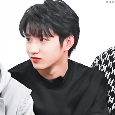 时代少年团 刘耀文
可可像素小丸(*≧ω≦)
cr.·临川行·