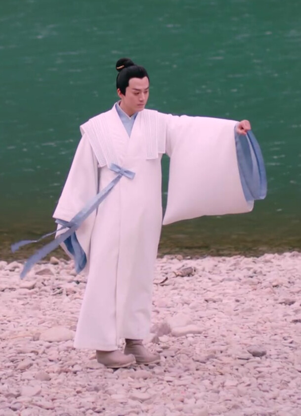 天乩之白蛇传说