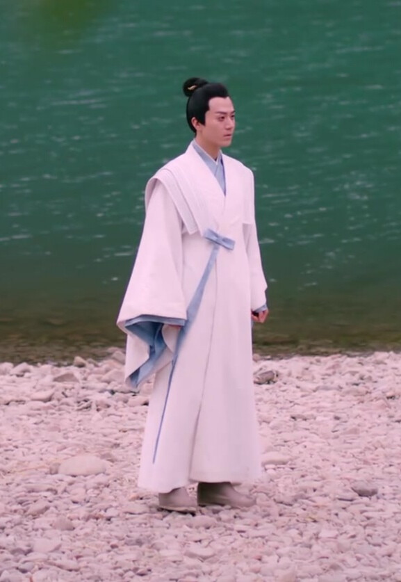 天乩之白蛇传说