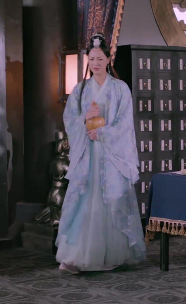 天乩之白蛇传说