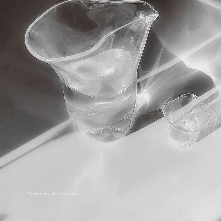 ：海上漂流的孤独水手//杨超越