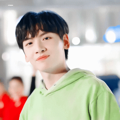 世界微尘里，翟潇闻